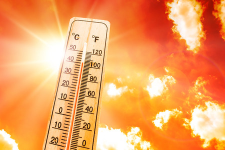 Ein Thermometer, das eine sehr hohe Temperatur anzeigt.