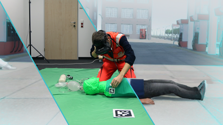 Ein Übungsszenario in der Virtual Reality und wie es beim Üben aussieht: Ein Johanniter hilft einer verletzten Person, die am Boden liegt.