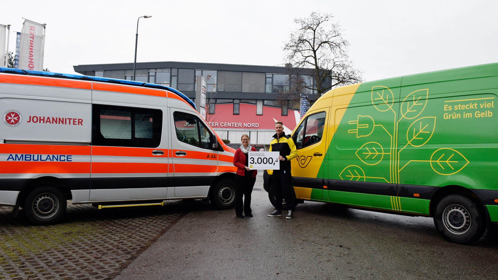 Spendenscheck-Übergabe durch die Post Wertlogistik